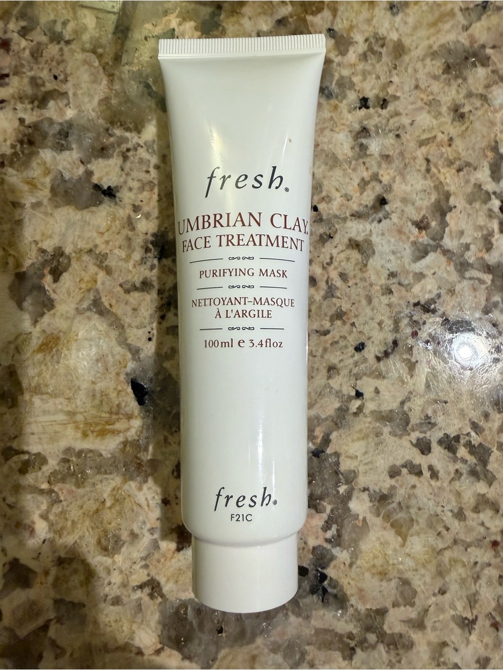 fresh Umbrian Clay Purifying Face Mask Full Size 100 ml.